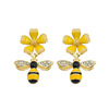 Creative new foreign trade thermal selling jewelry temperament, simple female cute bee flower drip oil earring earrings G849