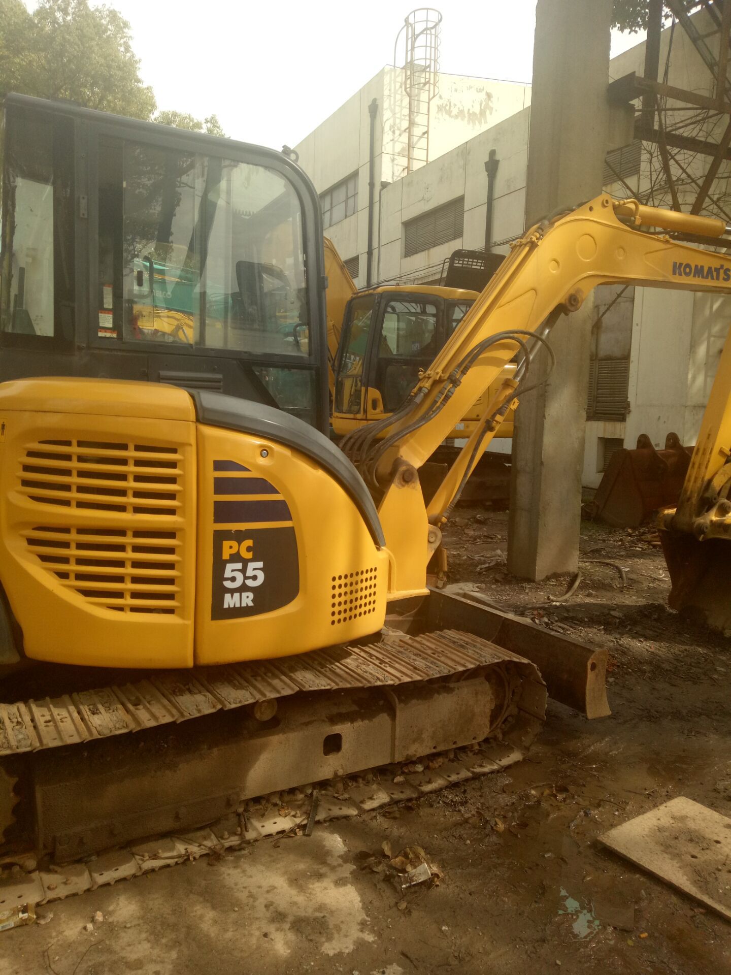 雅安 凉山 阿坝 甘孜市二手挖掘机转让挖土机小挖轮胎式挖机