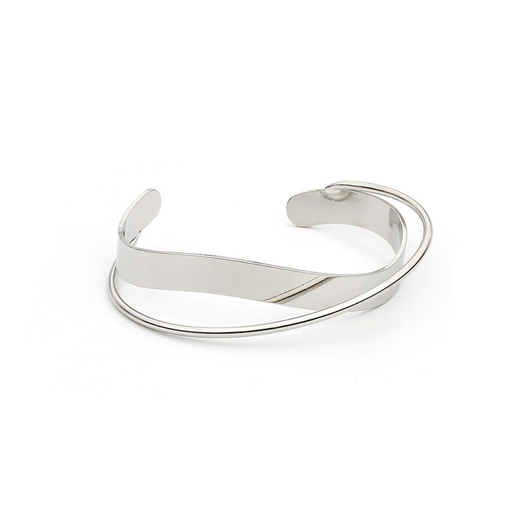 Best Seller in Europe and America Popular Ornament Open Geometric Variation Irregular Bracelet Women