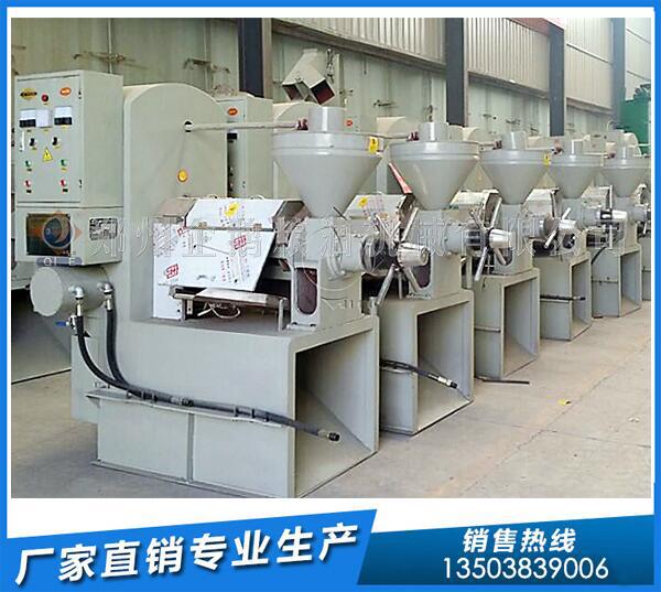 精炼花生油设备厂家-精炼成套设备价格，企鹅精炼油设备生产厂家