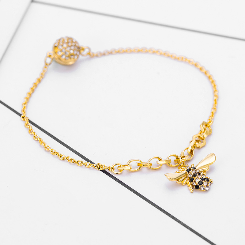 2018新款金色欧美可爱小蜜蜂隐形磁扣手链秘密花园手饰 厂家直销