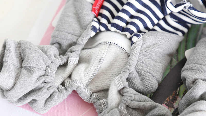 小熊背带条纹四脚衣