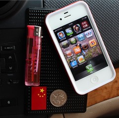 New PU Thickened Car Anti-Slip Mat with Five-Star Red Flag and Car Logo, Ultra-Sticky, High-Temperature Resistant, Phone Perfume Anti-Slip Mat