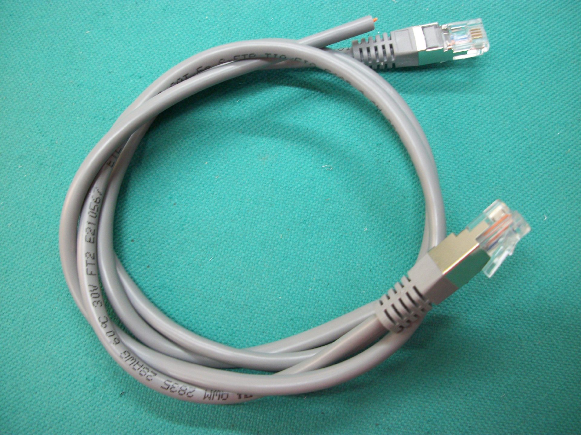 供应电子设备用线网络电话线  批发网络连接8p8c灰色电话线