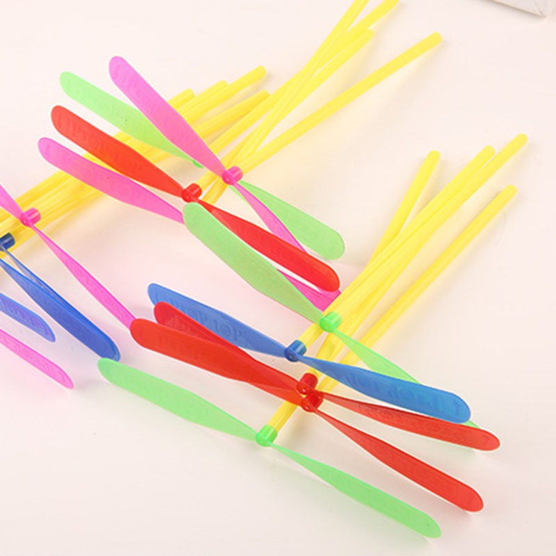 Creative bamboo dragonfly 100 Gadgets Flying children toy wholesale kindergarten gift Yiwu Stall goods