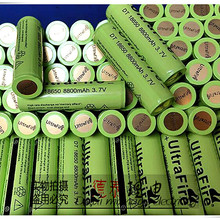 绿色8800mAh电池18650锂电池加保护板电池