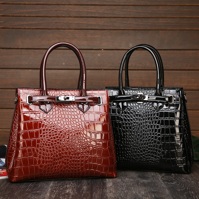 platinum capacious one-shoulder bag