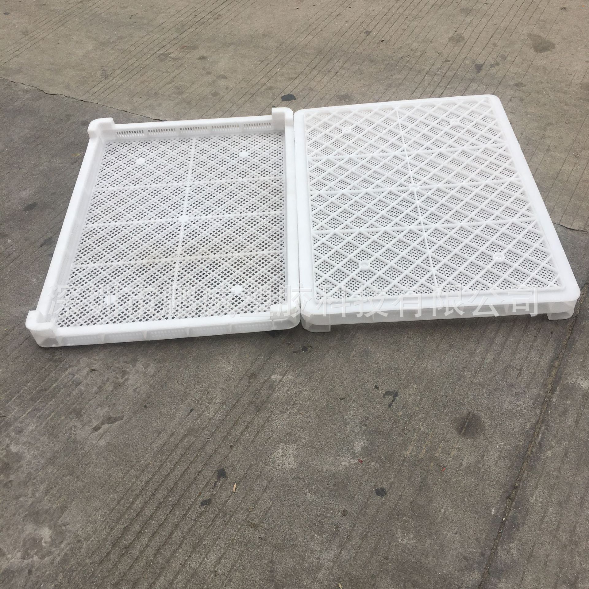 生产定制冷库专用食品单冻盘 网格生鲜储存筐 塑料面包烘干盘加厚