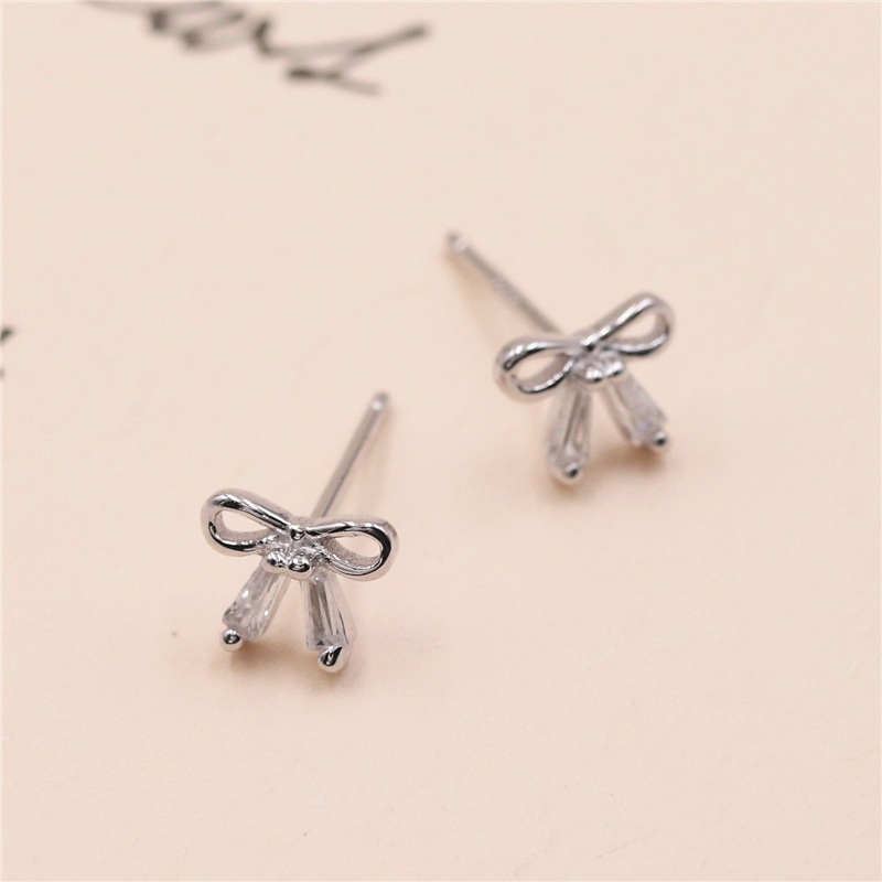 fresh elegant cute earrings with bow