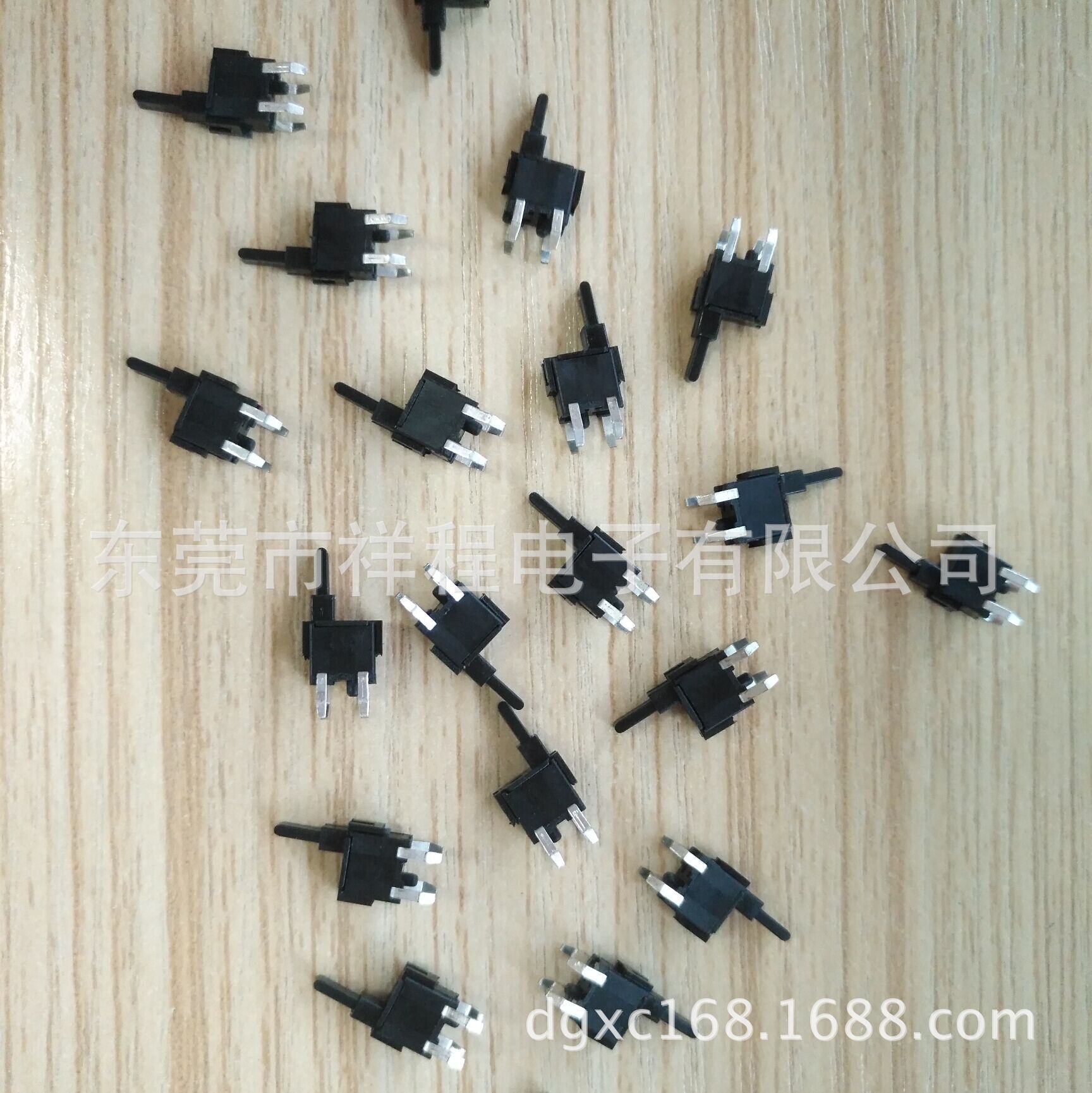 销售HD-01限位开关，8.5与11H插件贴片复位开关