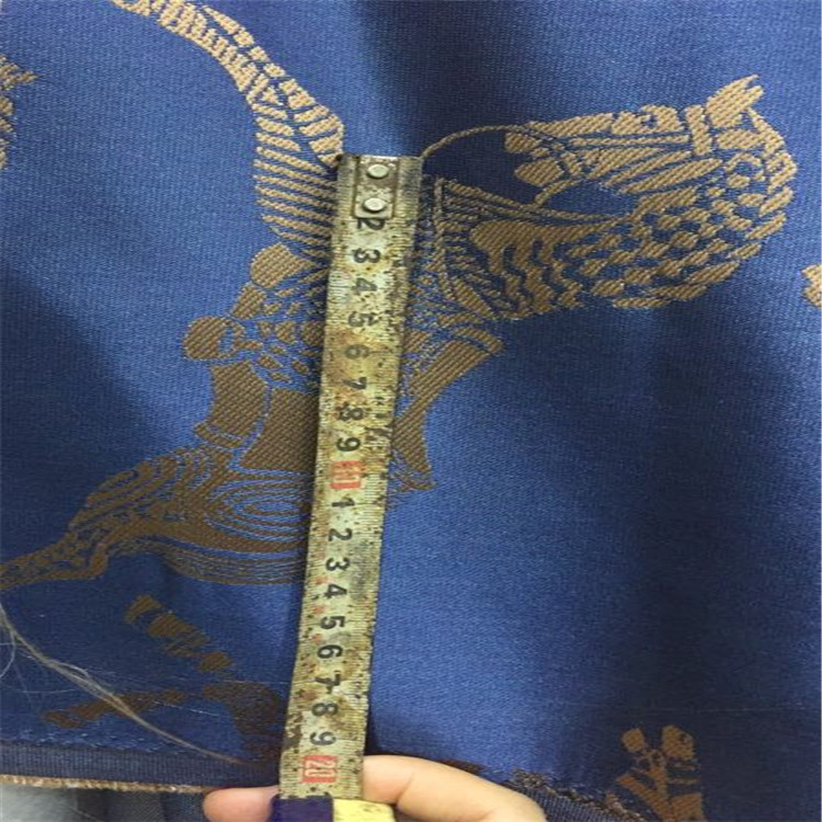 全涤纶万马图案梭织色织提花布面料适用于服装装饰1.4米门幅