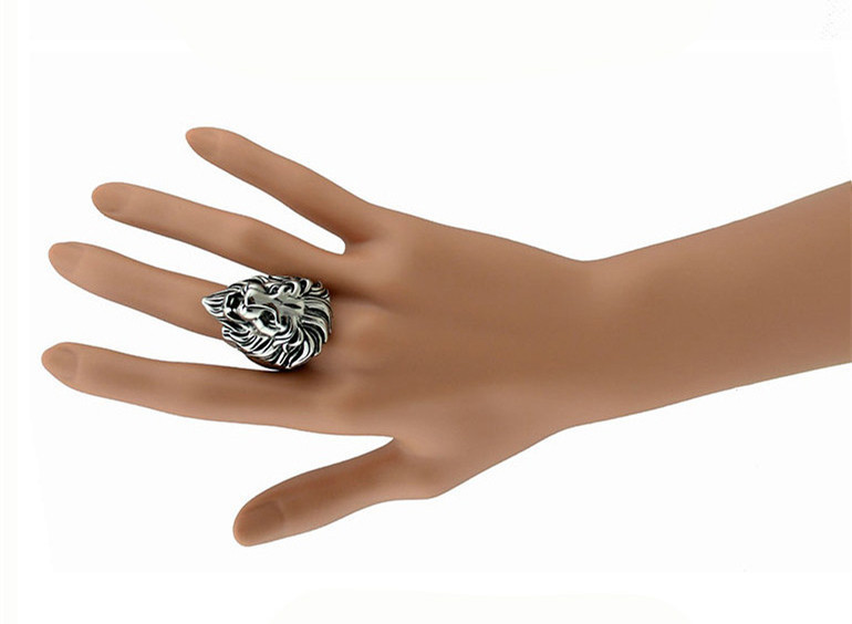 2801833984_1069471015