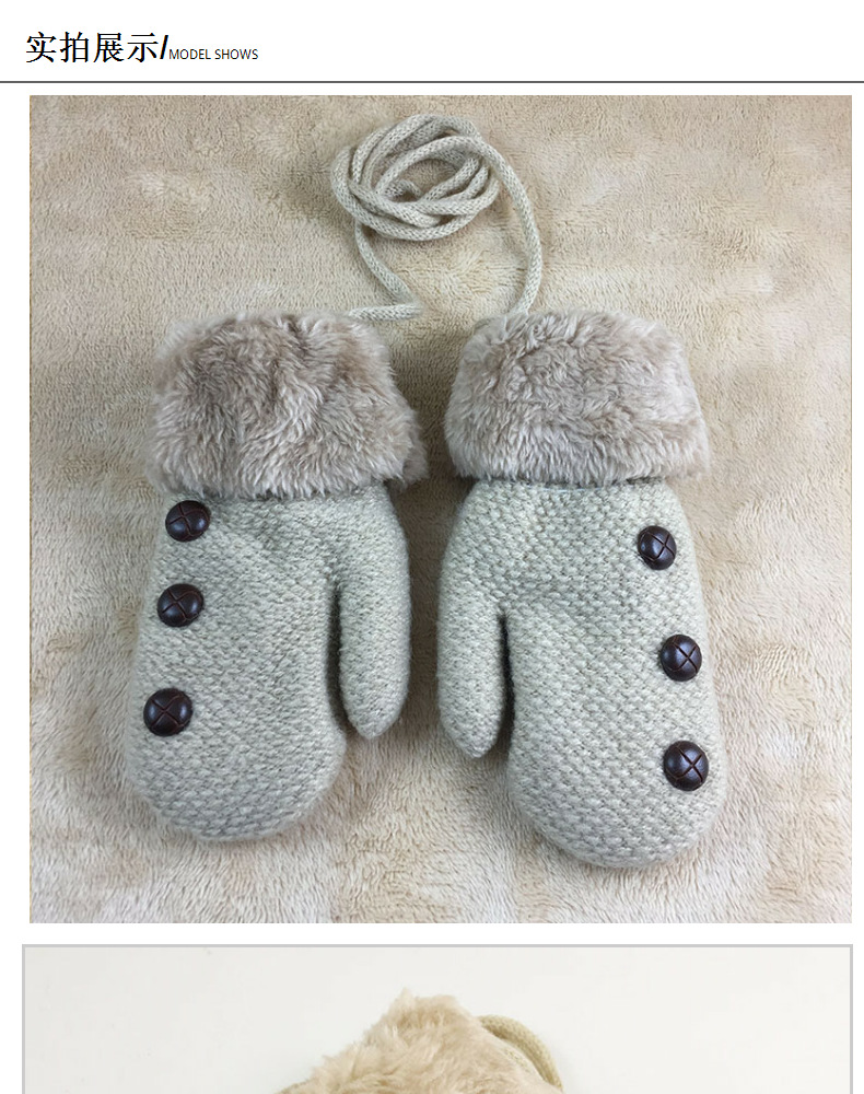 New Children's Gloves Winter Thicken Warm Gloves Baby Mittens Buttons Plus Velvet Knitted Gloves display picture 3