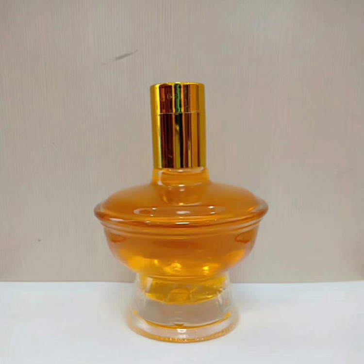 厂家推出新款创意玻璃瓶晶质料125ml玻璃酒瓶异型空酒瓶欢迎选购