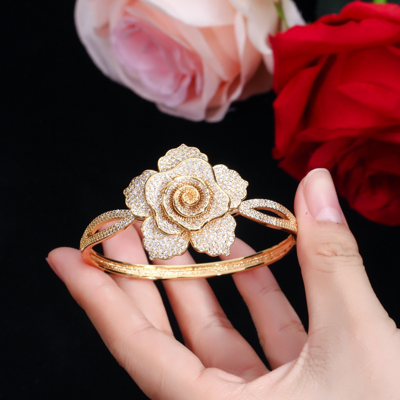 Fashion Flower Copper Plating Zircon Bangle