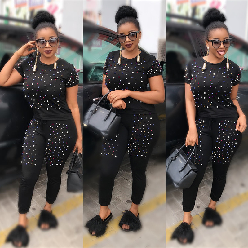 37209000_2040105836010858_7161