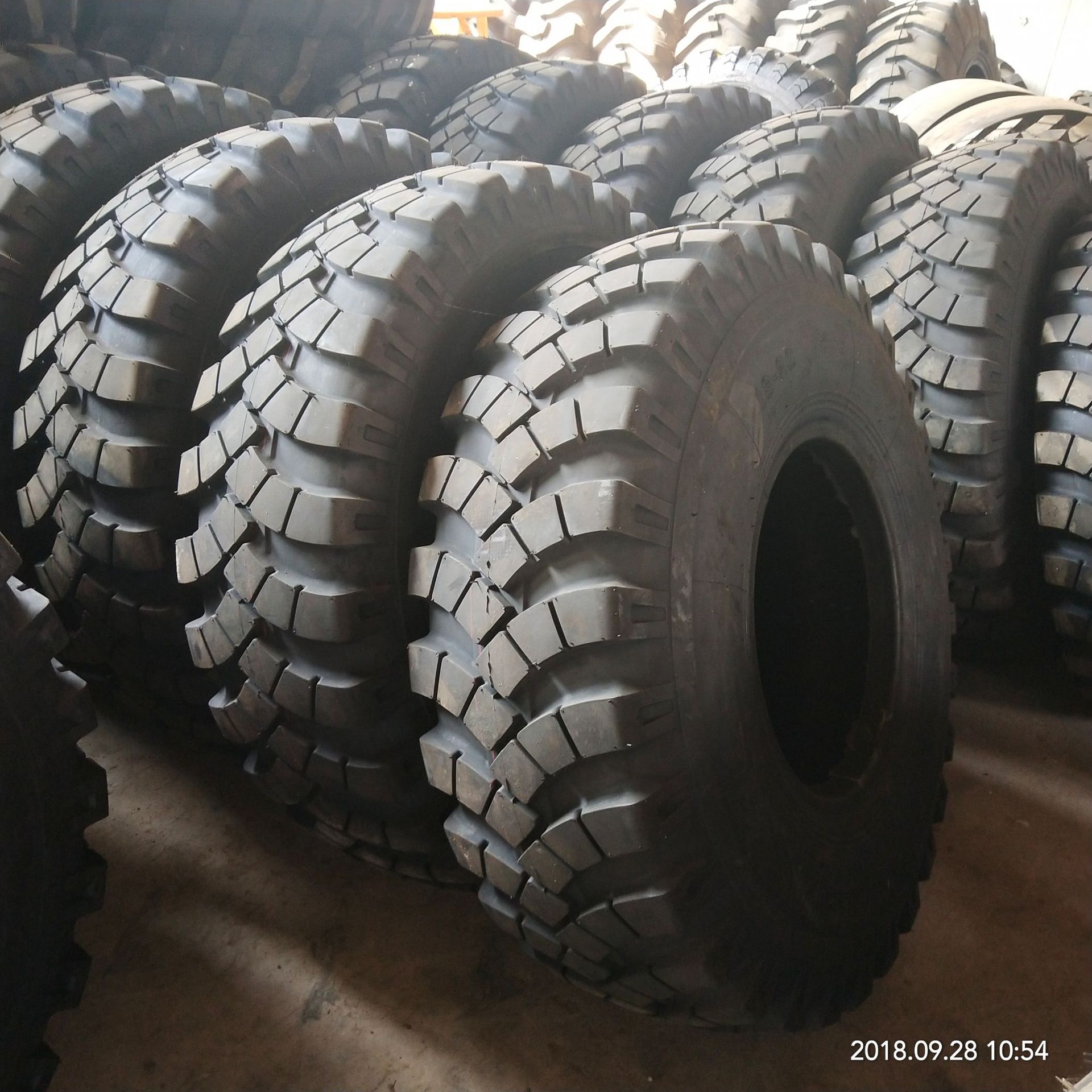 现货销售 13-20 前进 卡车轮胎 越野花纹轮胎  三包