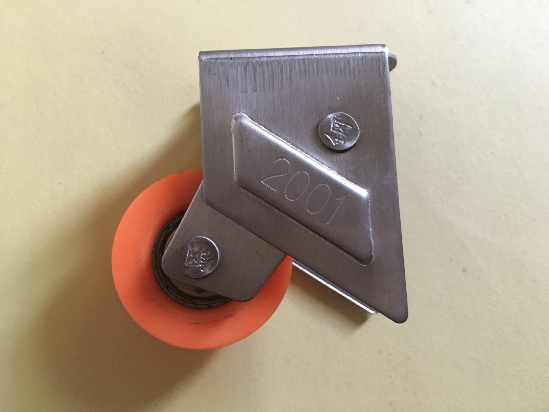 厂家自销不锈钢2001铝合金推拉门窗滑轮 窗轮 铝合金尼龙轴承单轮