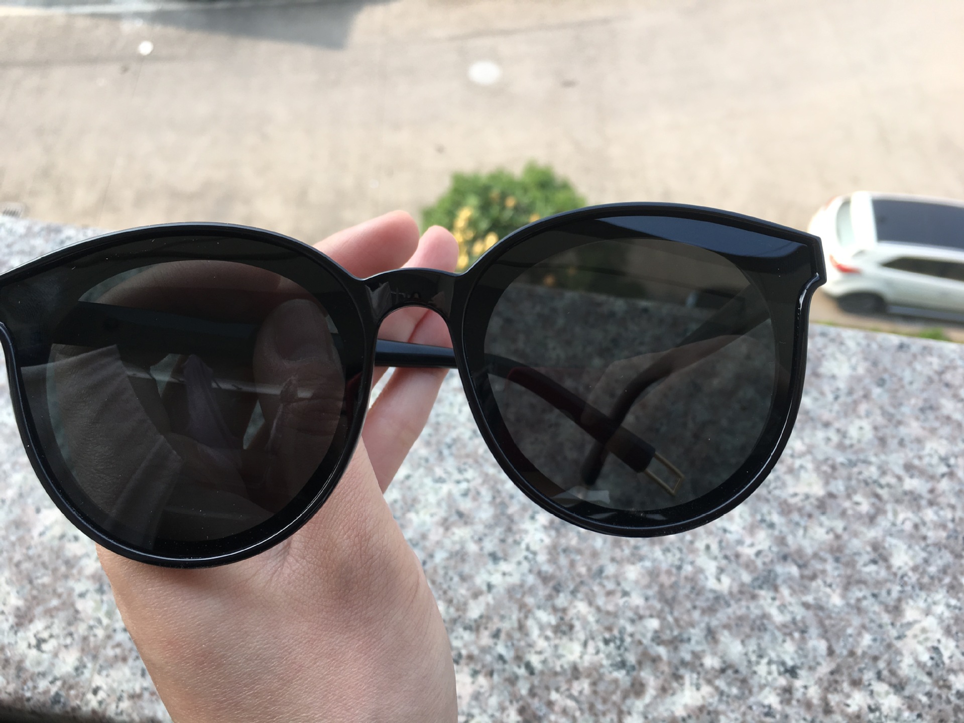 欧美潮流太阳镜图片 时尚方框太阳镜 巴宝莉眼镜官网 - 七七奢侈品