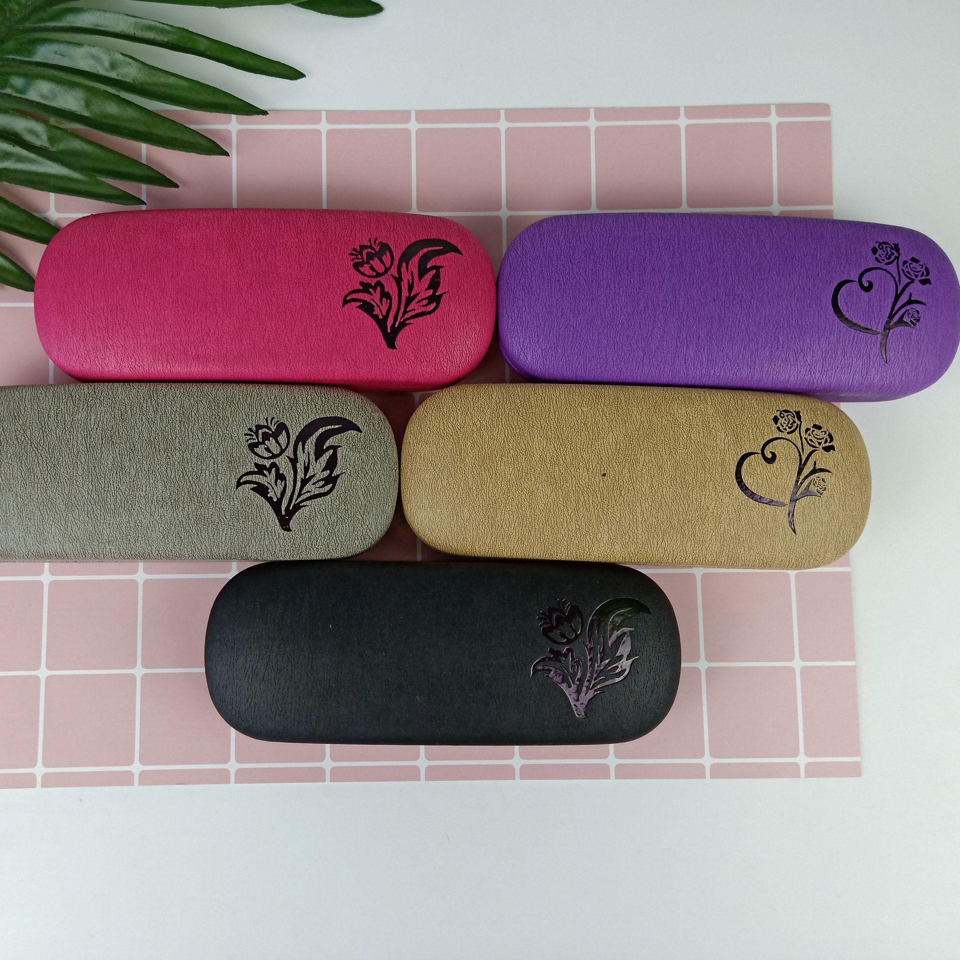 廠家直銷複古壓花眼鏡盒韓國小清新學生近視框架鐵質眼鏡盒定制