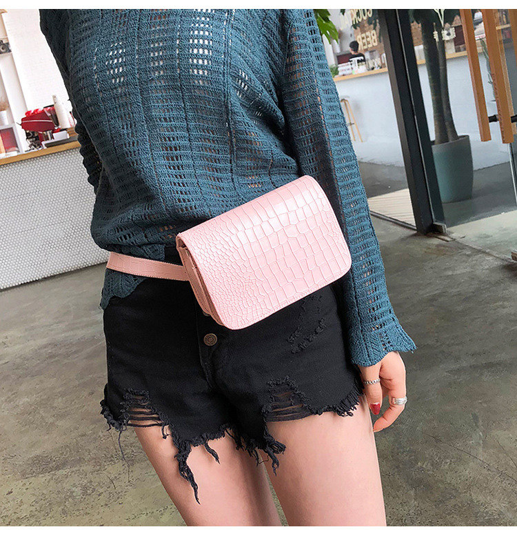 Women's Streetwear Solid Color Crocodile Pu Leather Waist Bags display picture 6