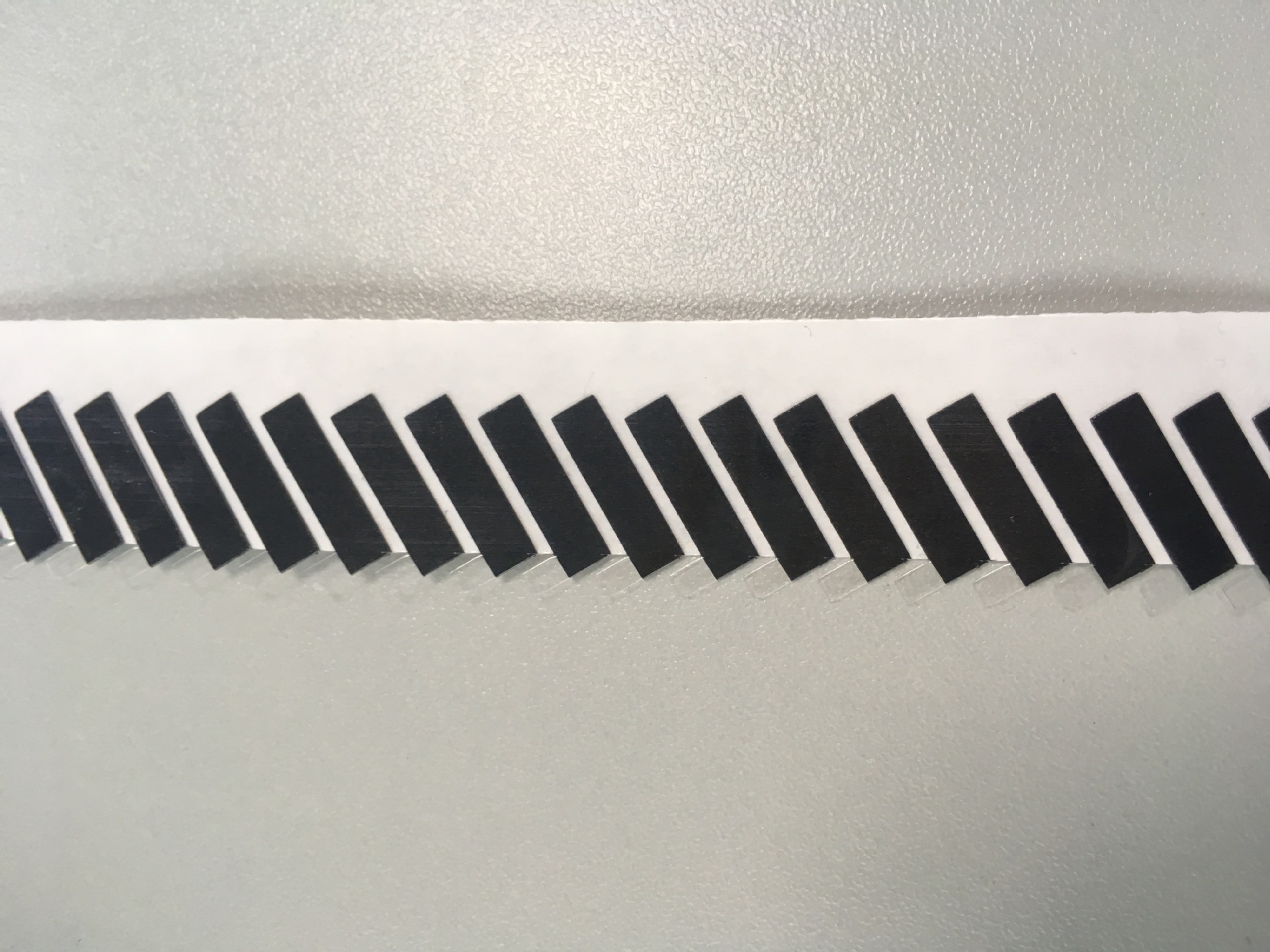 רҵ����ɫ�����潺�������ڹ�Ƭ��ԵPET����Ƭ�۸��Żݽ���׼