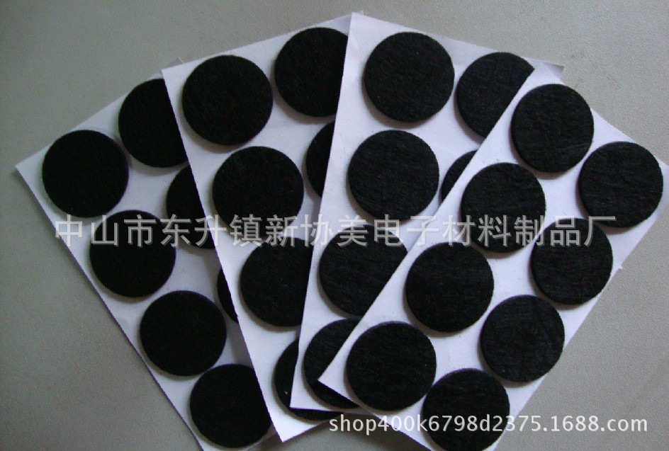 黑色毛毡垫.....JPG
