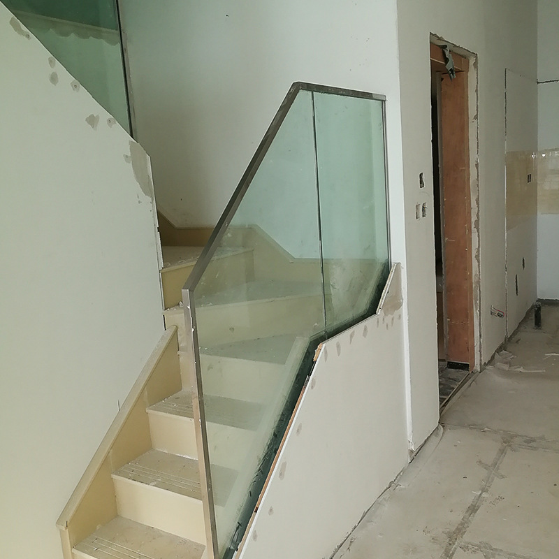 厂家供应 装修装饰工程 家用玻璃栏板阳台栏板 现代楼梯玻璃栏板 阿里巴巴 