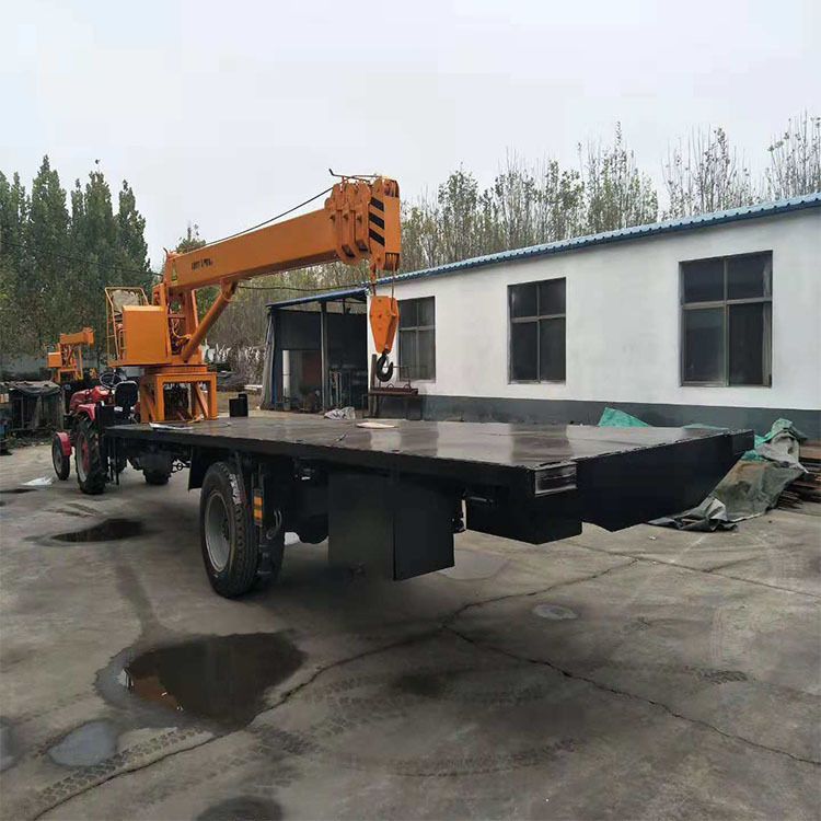 拖拉机随车吊 四轮拖拉机随车吊产地货源 厂销售拉树平板随车吊