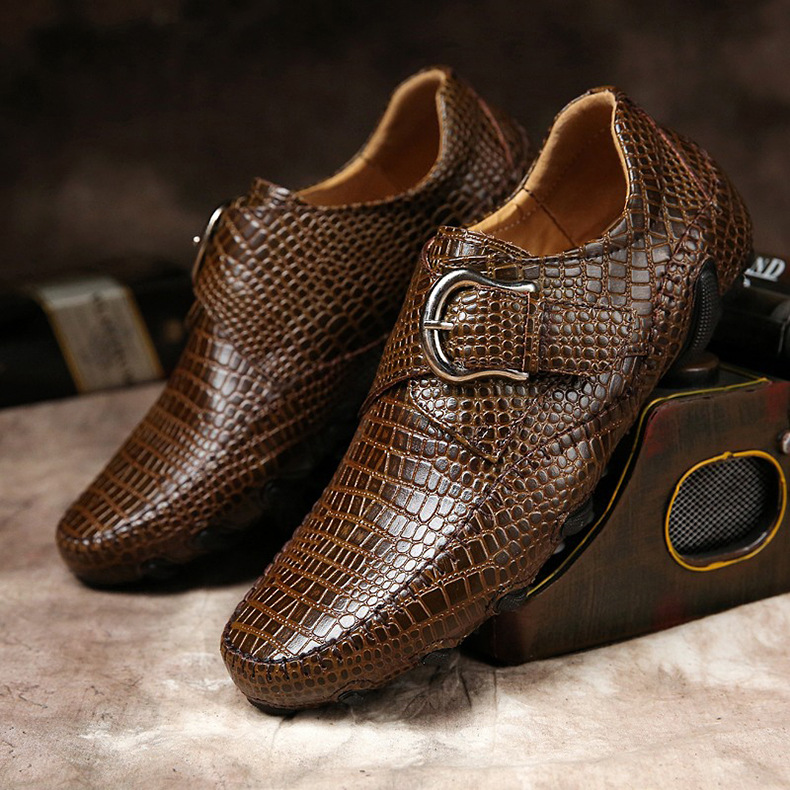 Men's crocodile pattern casual leather shoes