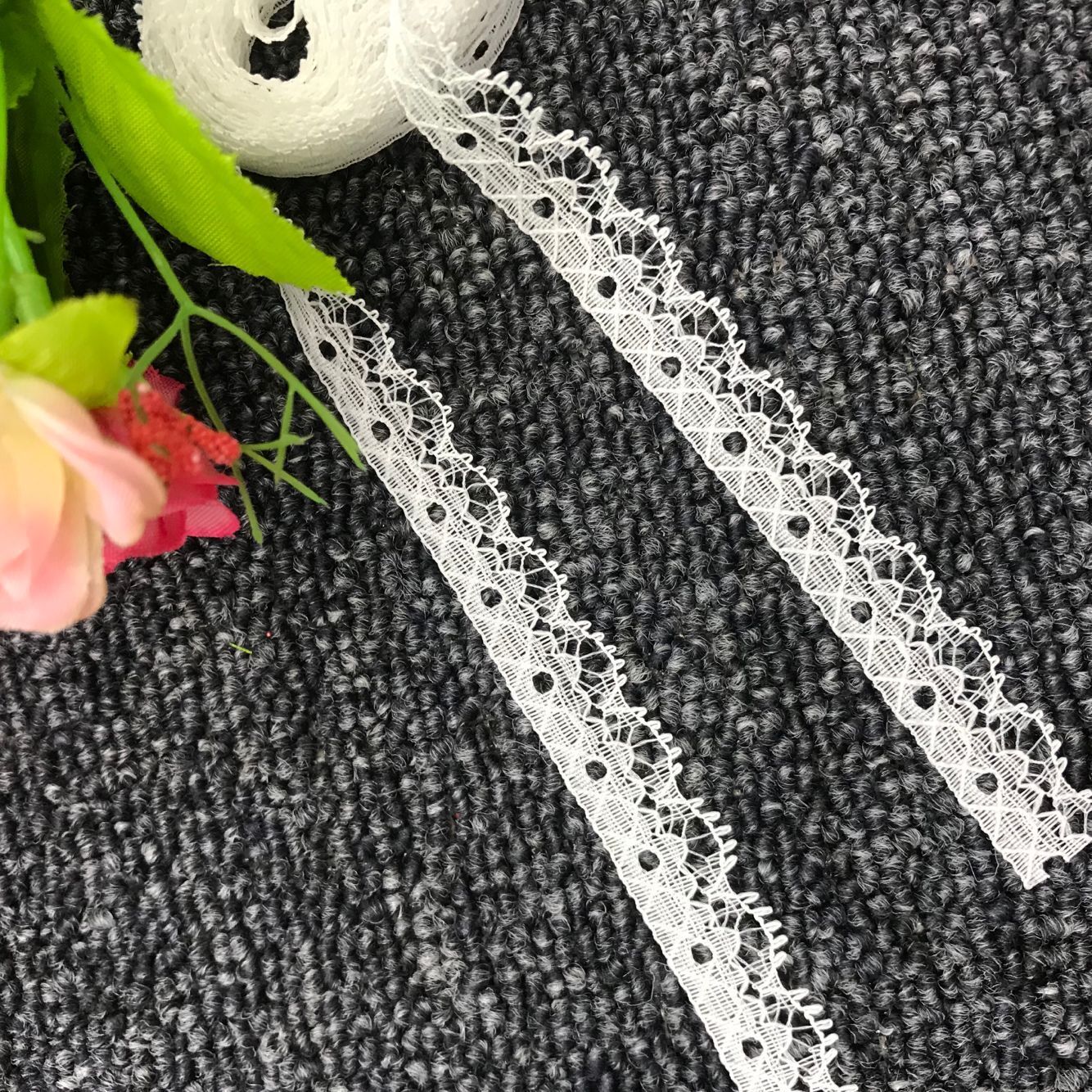 蕾丝花边无弹花边爆版厂家现货供应内衣服装袜子辅料