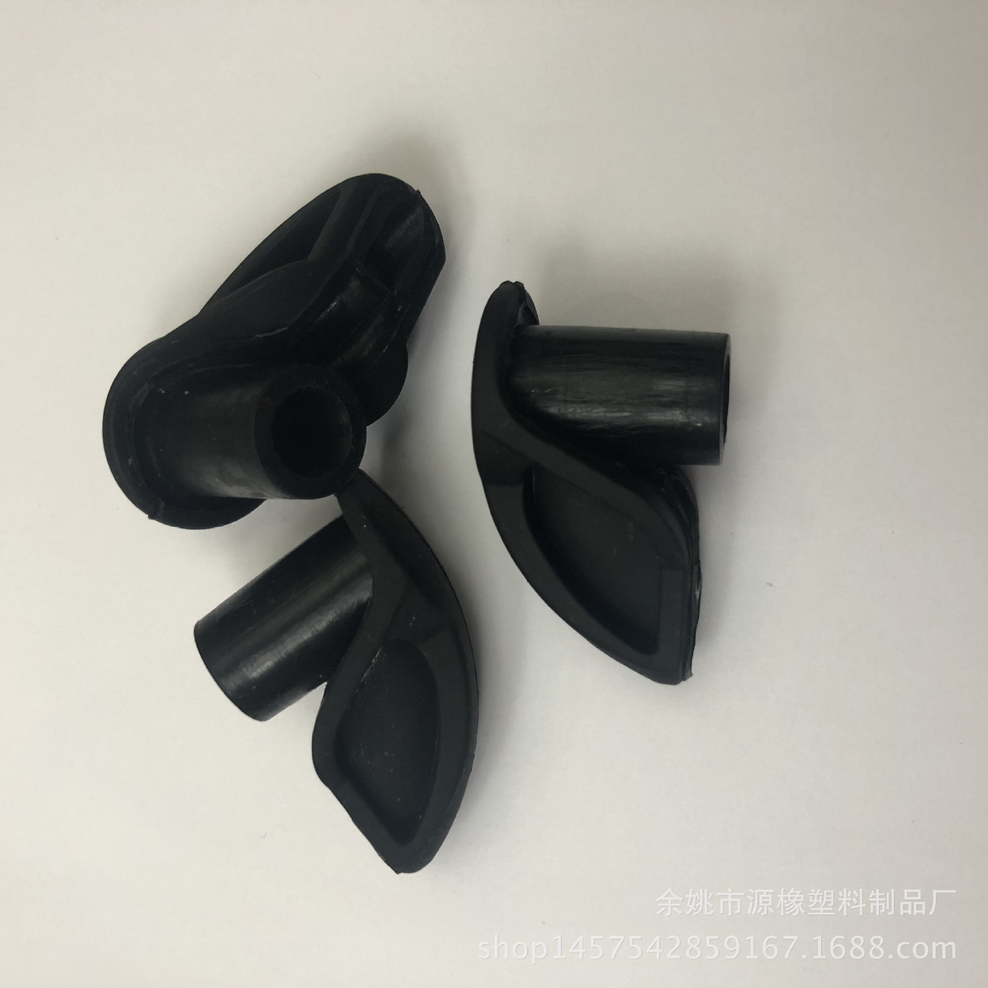 割草机 园林机械 油锯高压帽 点火器 硅胶 火花塞帽 磁电机高压帽