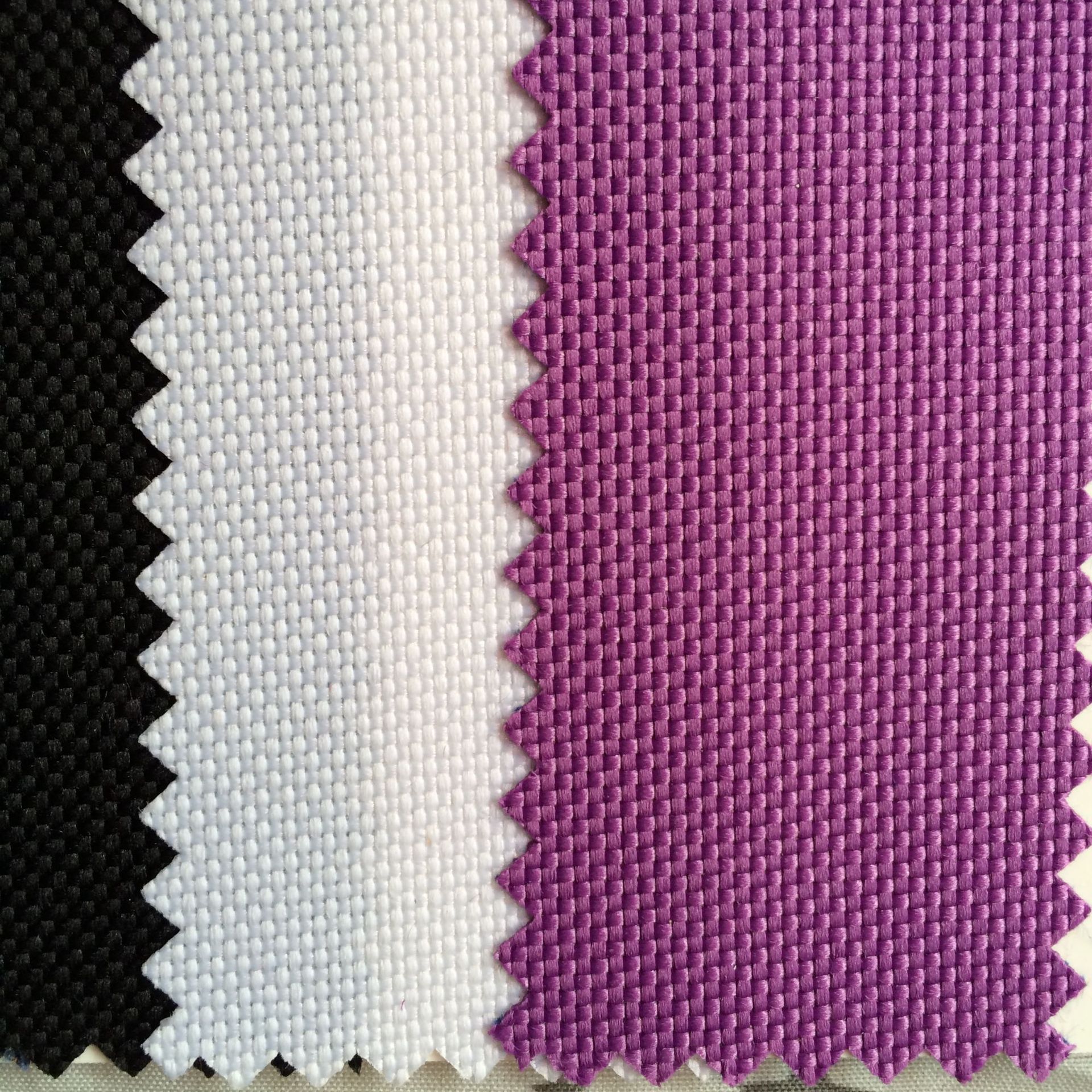 厂家现货供应1200D牛津布PU120DD涤纶面料1200箱包背包双肩包面料