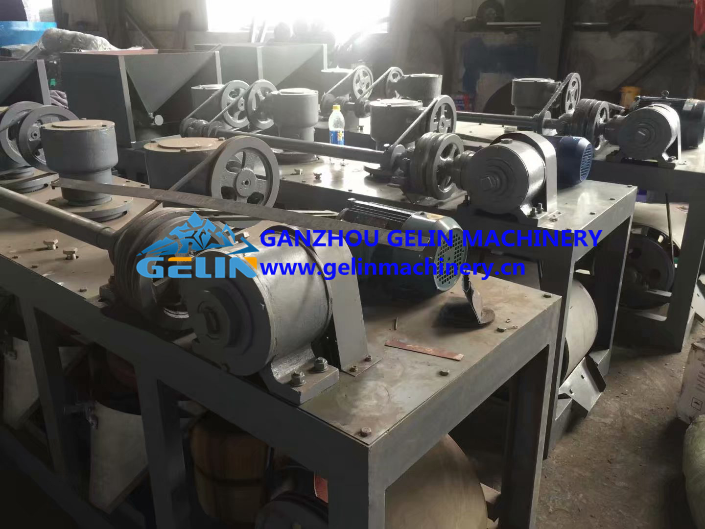 三盘带式磁选机钨锡矿分离机三盘带式电磁磁选机