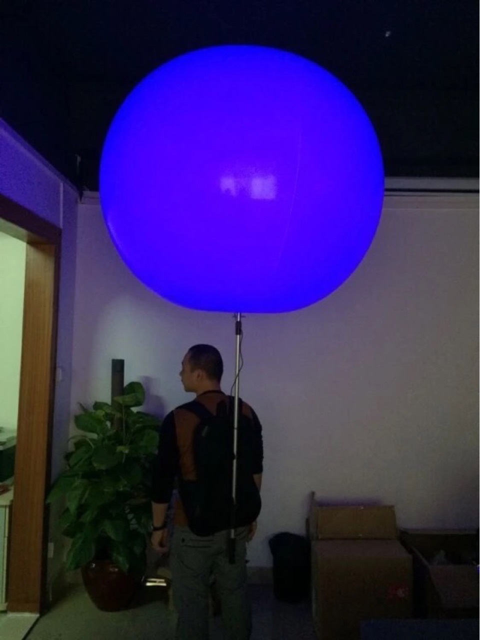 途柏专利产LED背包球 可订制各种LOGO 灯光变色 球