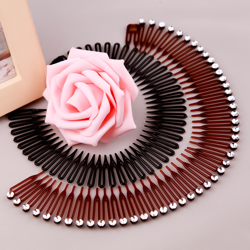 Simple Style Solid Color Plastic Resin Rhinestone Hair Combs display picture 1