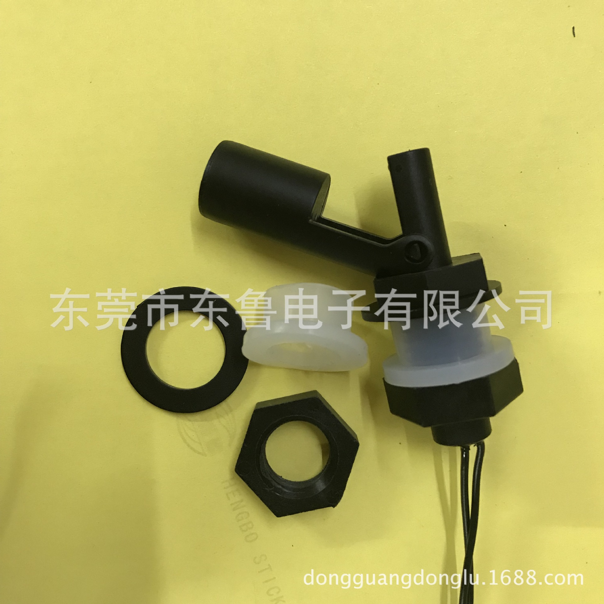 供应PPM16牙塑料侧装鸭嘴式浮球开关 液位开关 水位开关