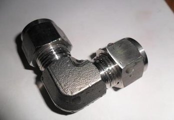 不锈钢卡套直通中间接头 穿板式卡套接头