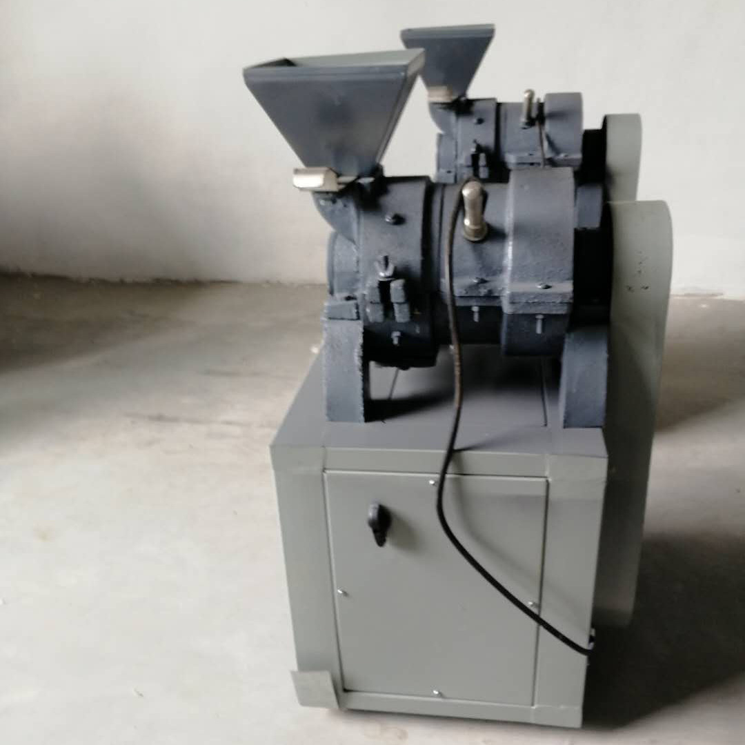 风选式粉碎机  电动磨粉机  小型粮食粉碎机   中药粉碎机