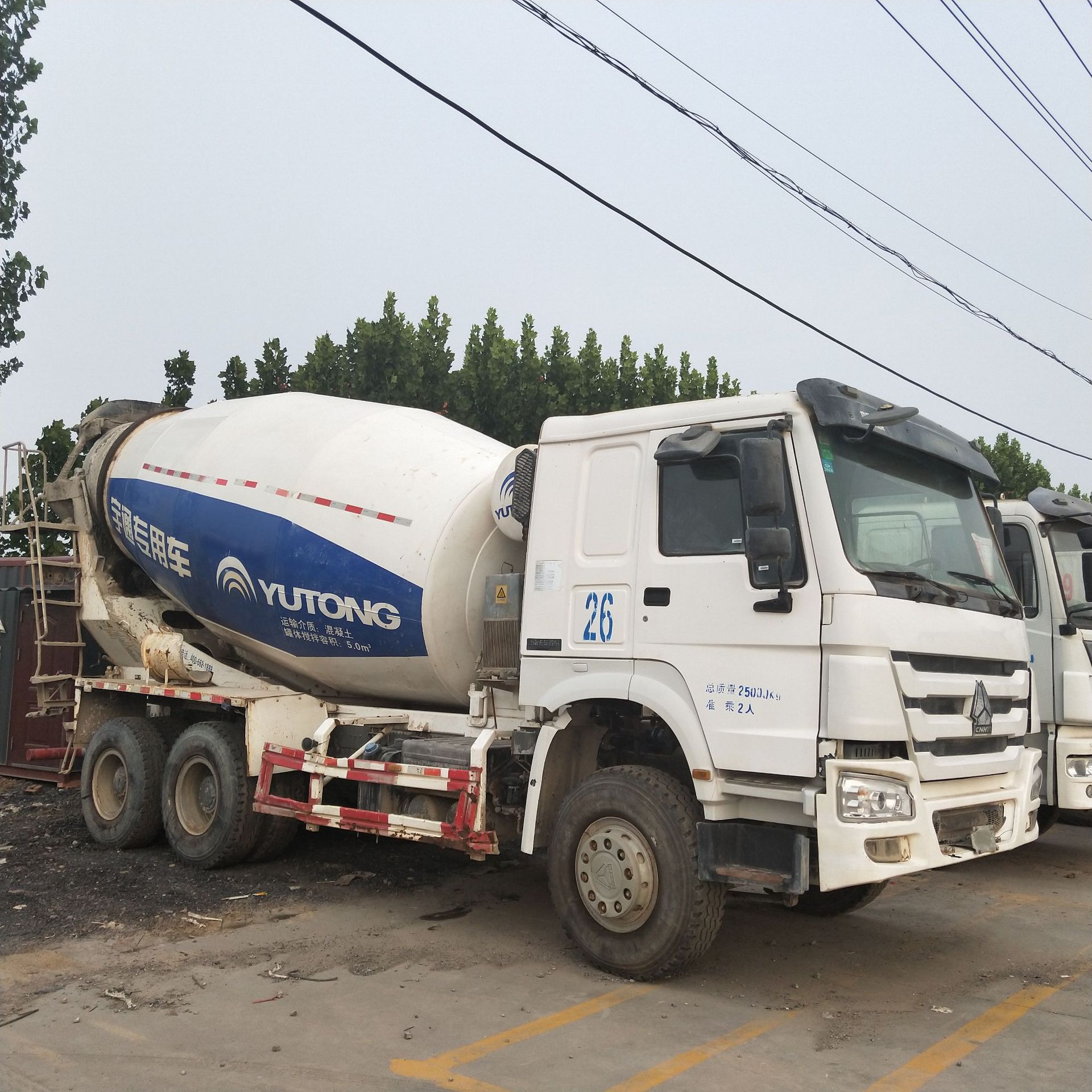 张女士供销二手混凝土搅拌运输罐车 12方14方商混搅拌车 多种品牌