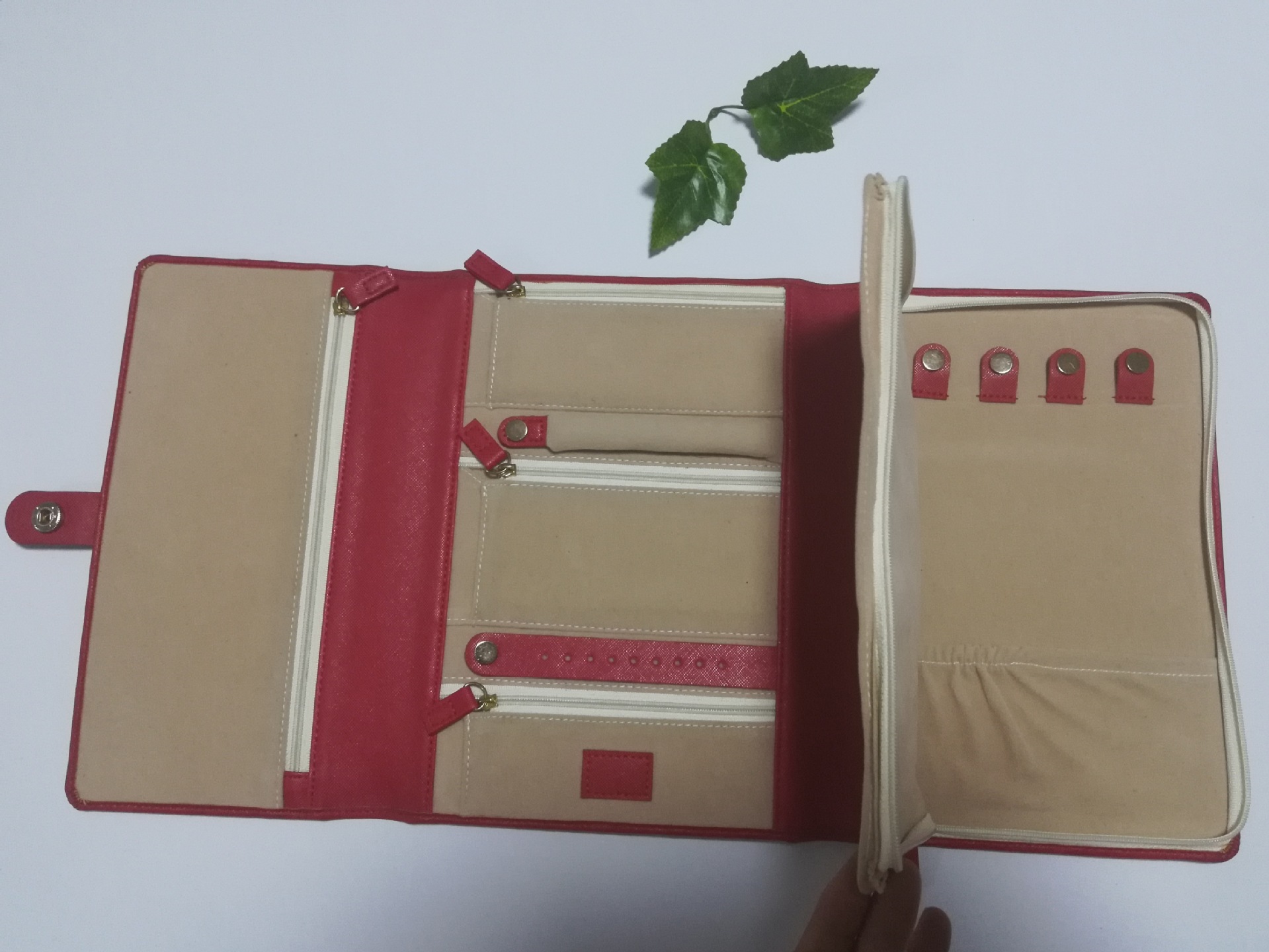 红色三折珠宝包 (7).jpg