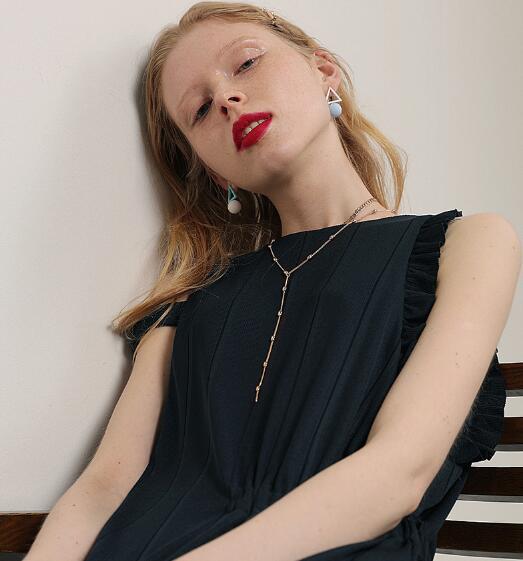 Elegant Neck Accessory