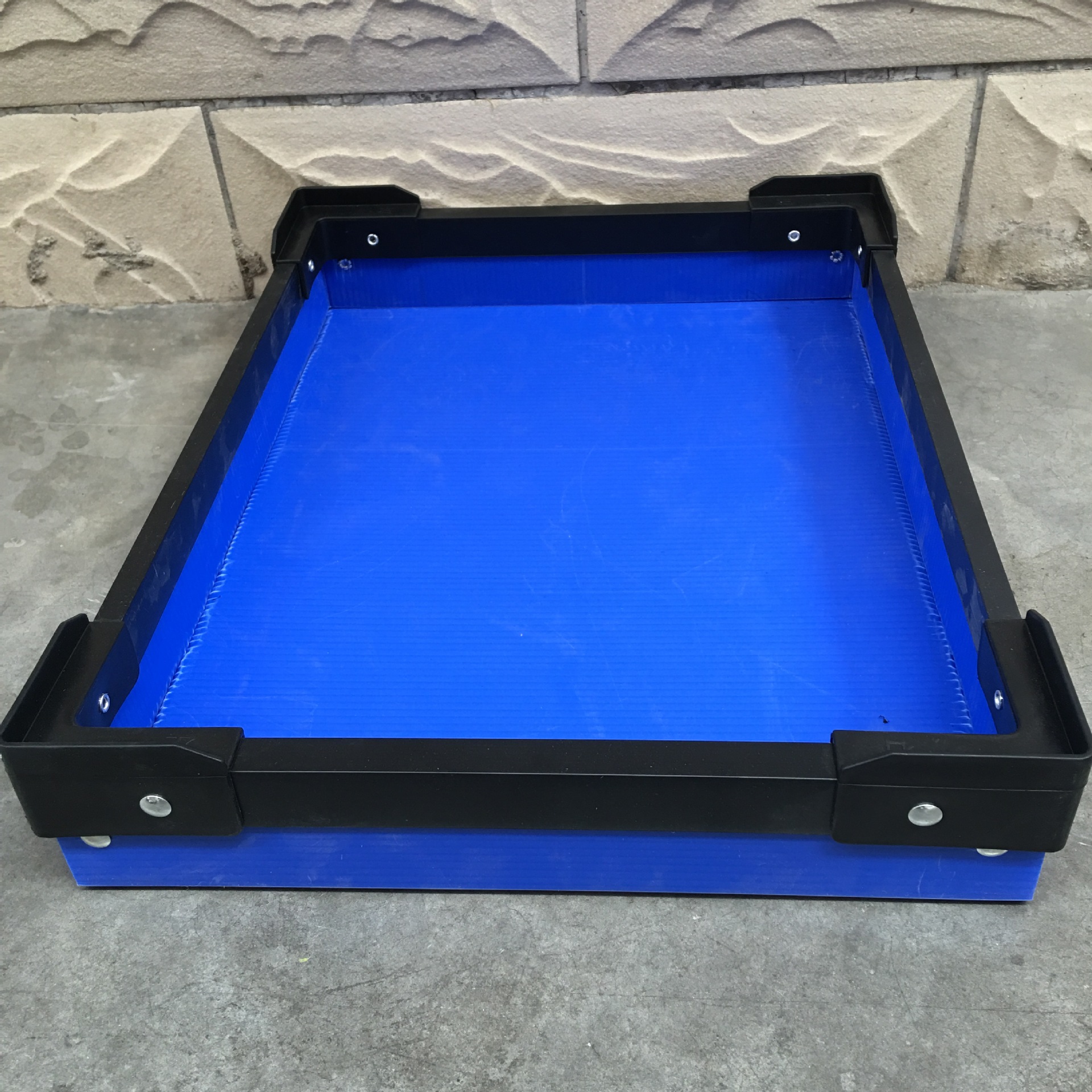 东莞厂家批发订制防静电中空板骨架箱 龙岗纸箱型塑料瓦楞板箱型