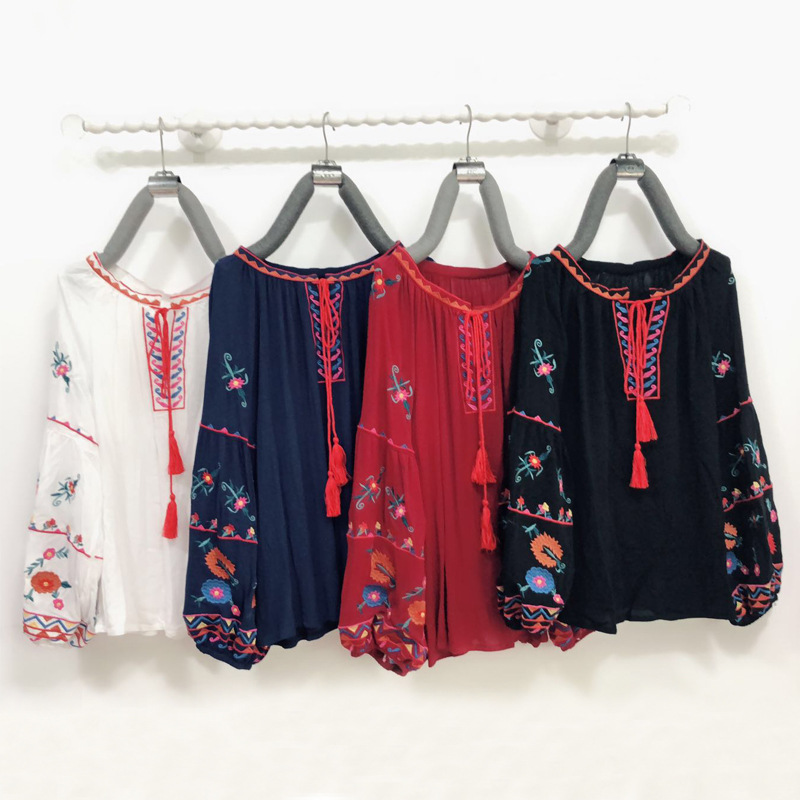 2023新款文艺民族风重工花朵刺绣上衣宽松大码领口系带棉麻T恤女