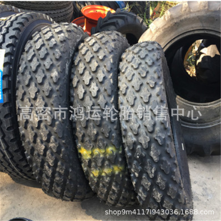 现货供应 工程机械轮胎 9.5-24草地轮胎菠萝花纹压路机轮胎