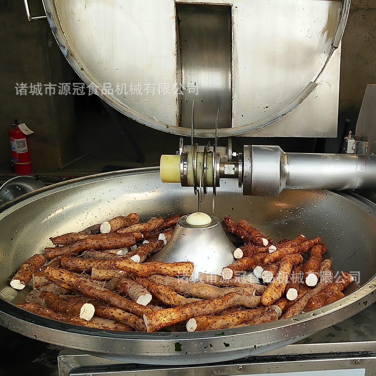 供应多功能斩拌机鱼糜肉丸肉泥斩切乳化设备 蔬菜调速斩拌机 源冠