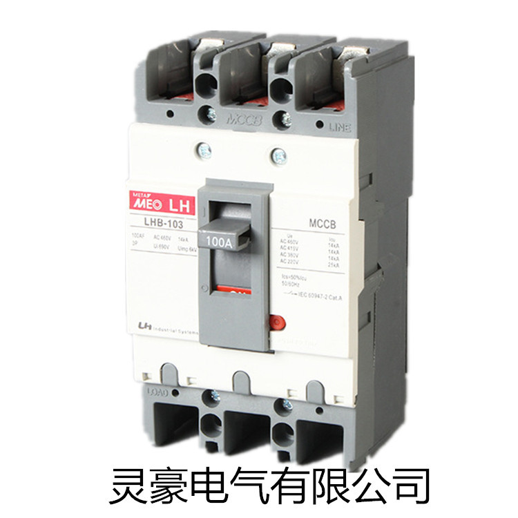 9073396520_1935310469