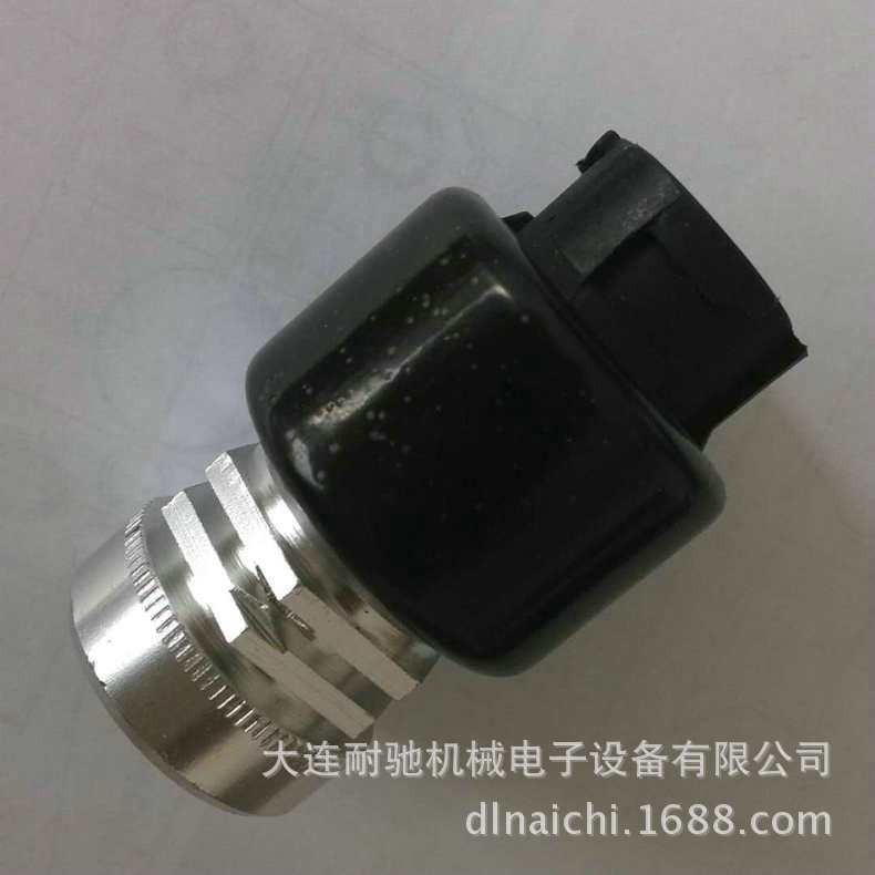 厂家供应车速传感器  重卡车速传感器 其他品牌