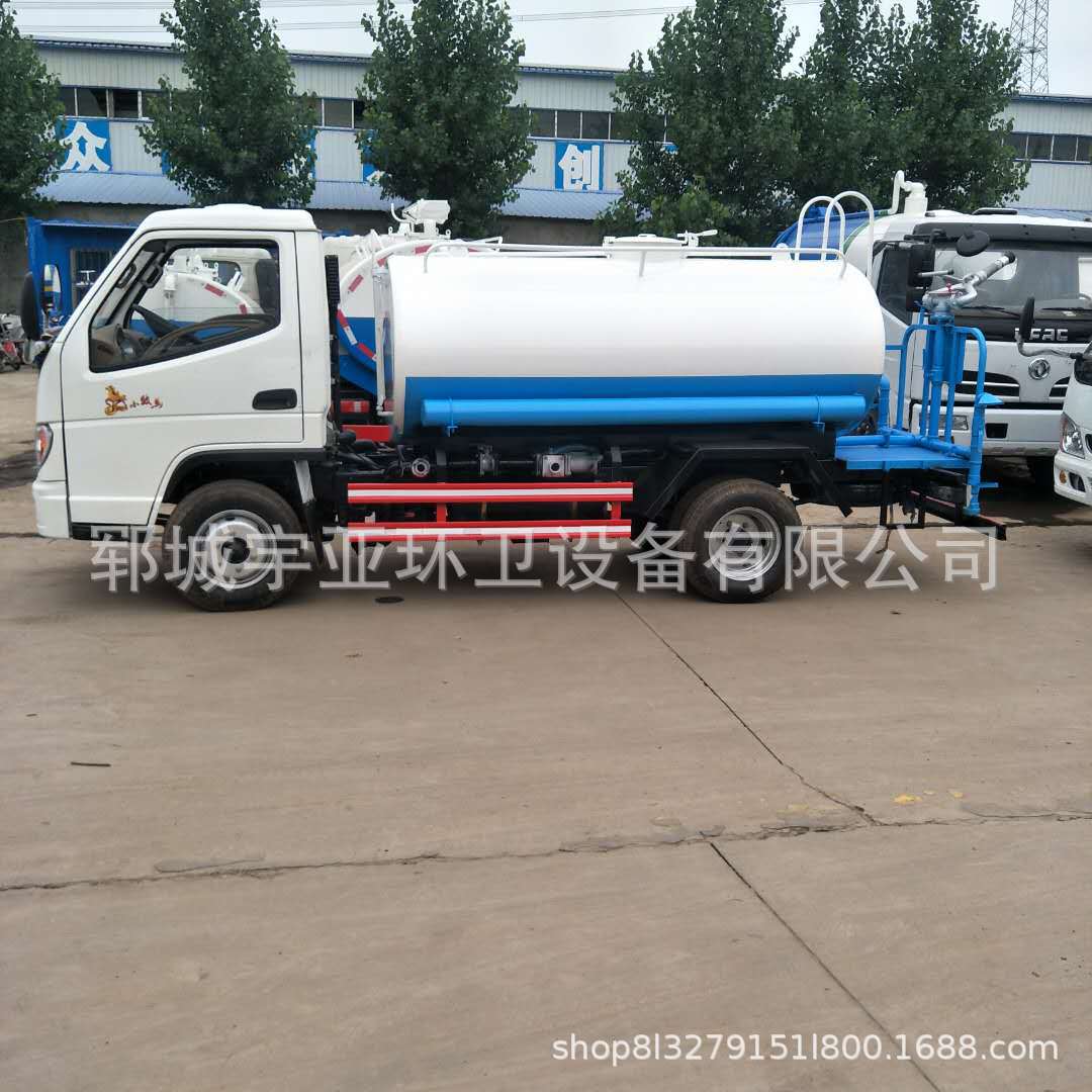 新款上市多功能绿化洒水车高炮配置多利卡洒水车