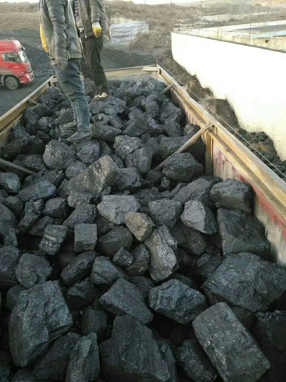 鄂尔多斯精煤二精煤炜煤5000-6200大卡块煤籽煤批发
